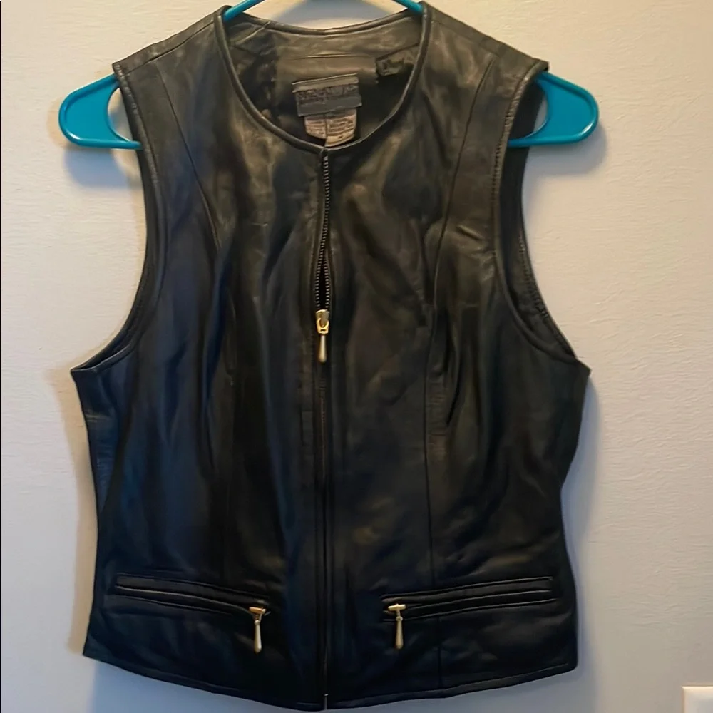 Sleek Black Leather Vest NWOT - Picture 5 of 6